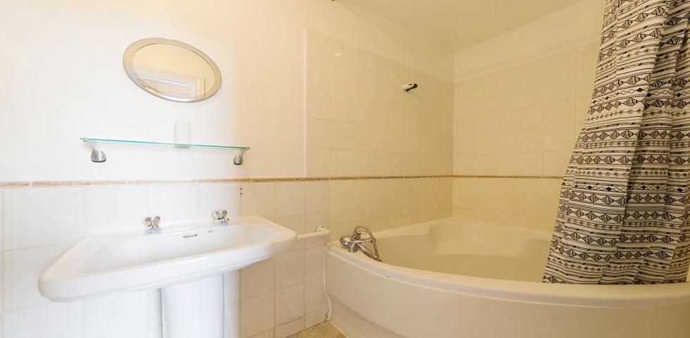 Modern Apartment Teignmouth Road, Willesden Green